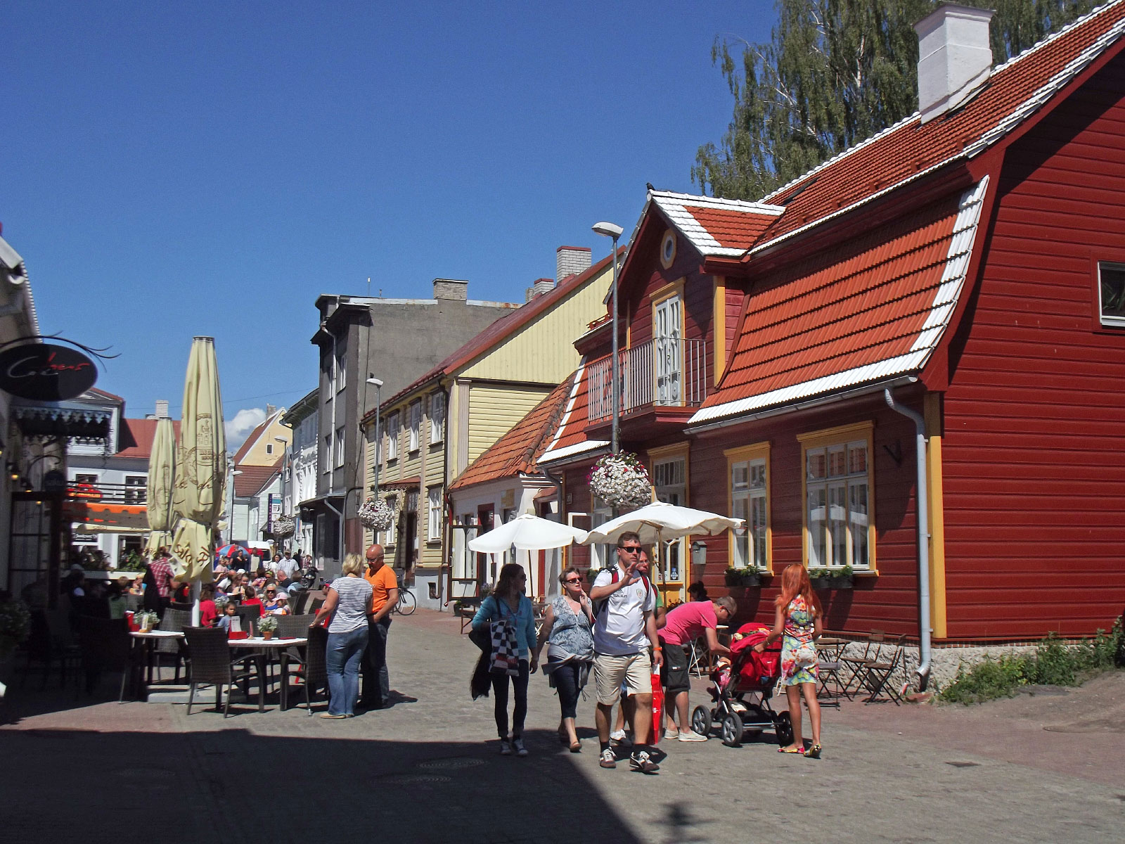 Pärnu (Пярну, Pernau)